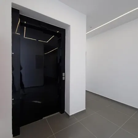 Smart Loft Apartment *