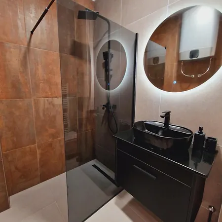 Lägenhet Smart Loft - Connection Of Center And Luxury Tuzla
